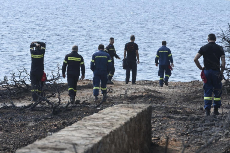 Μαρτυρία – σοκ: Κάηκε όταν έκλεισε η Μαραθώνος και οδηγήθηκαν τα αυτοκίνητα προς το Μάτι από την παραλιακή (βίντεο)